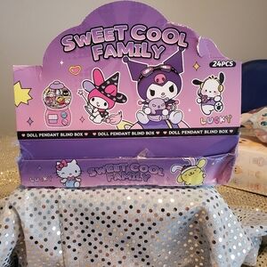 Official Sanrio Sweet Cool Family Doll Pendant keychain Blind Box.